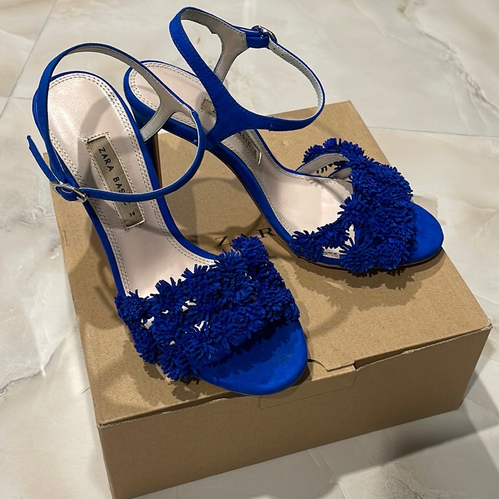 ZARA FLORAL HIGH HEEL SANDALS BLUE  SZ 7 1/2
